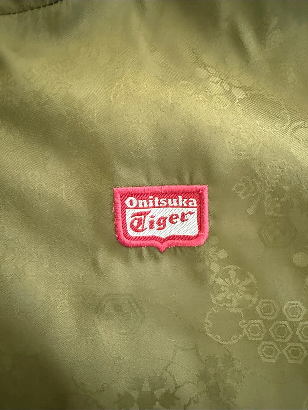 Onitsuka Tiger by Asics Olive Hooded Windbreaker Men’s size XS
